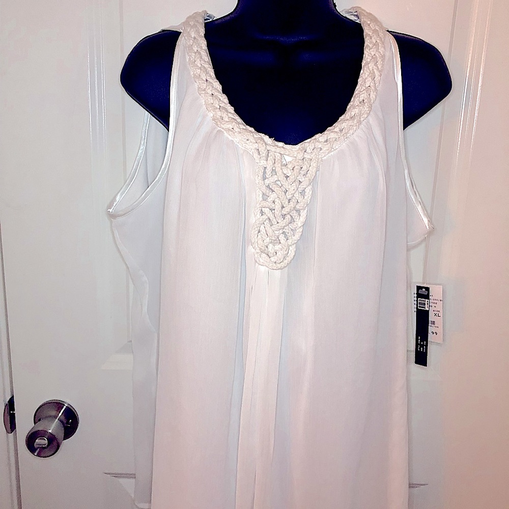White dress tank. Great to dress up.